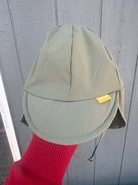Baby Sun Hat 0-6 months Olive Green Outdoor Cap with Small Yellow Tag